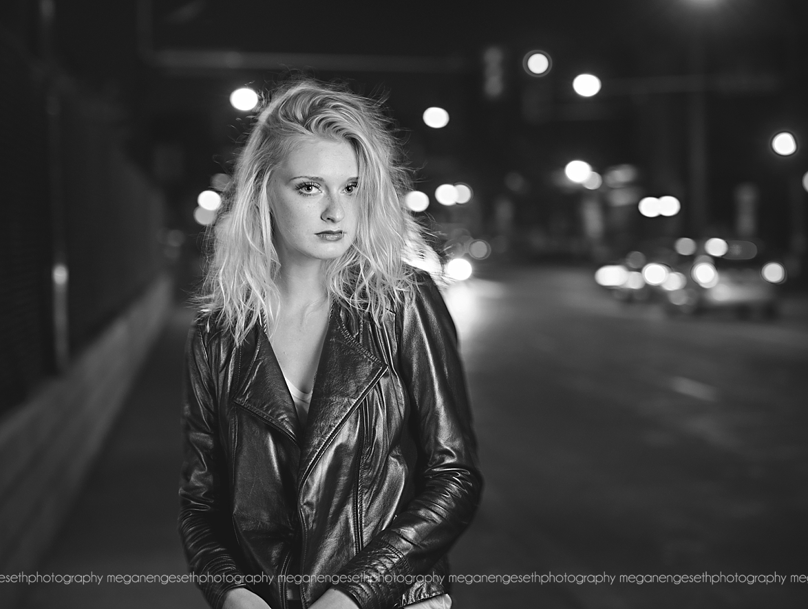 streetlight-senior-pictures-fashion