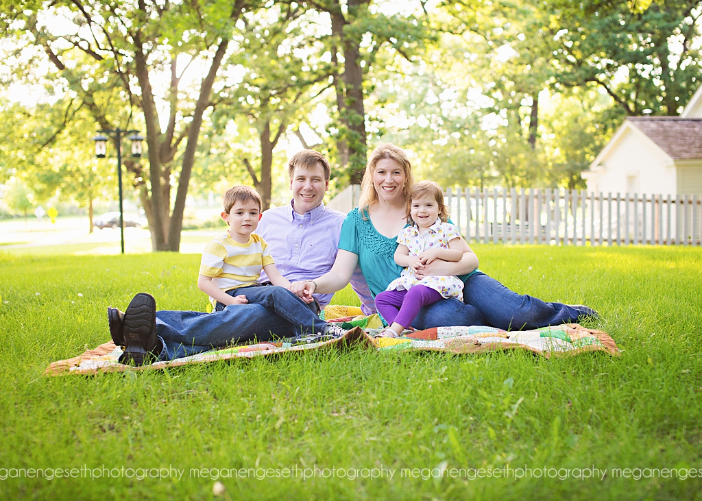 Minneapolis-Burnsville-Family-Photographer