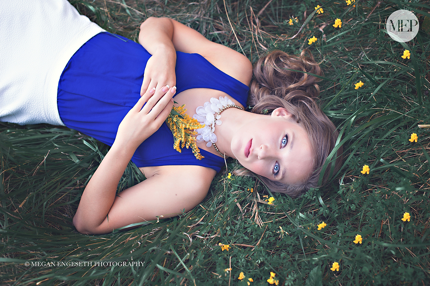 Creative whimsical pictures in Lakeville MN Photographer