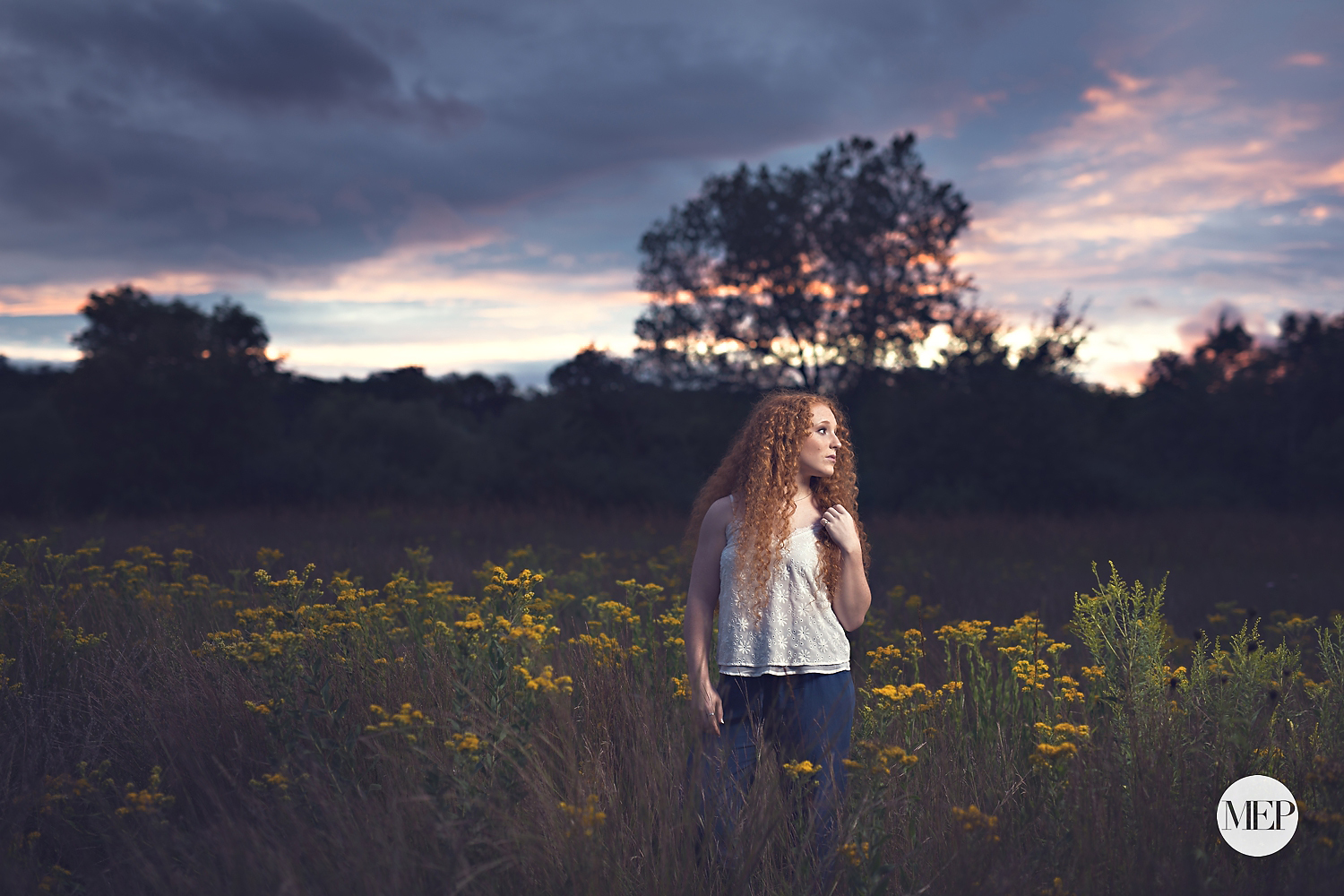 boho field senior portraits Minnesota Photographer 1