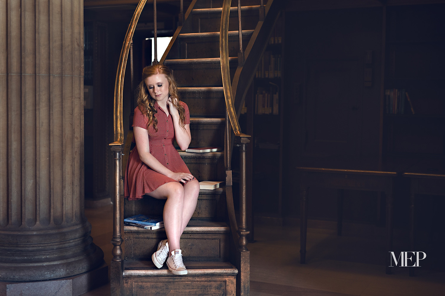 Library Book inspired senior portrait Photographer Minneapolis MN Chanhassen