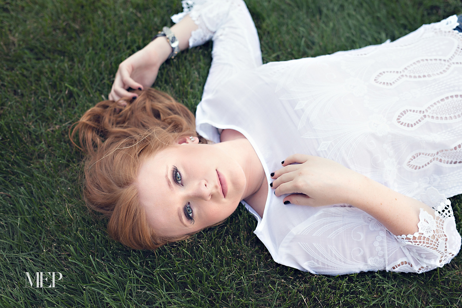 Library Book inspired senior portrait Photographer Minneapolis MN Chanhassen