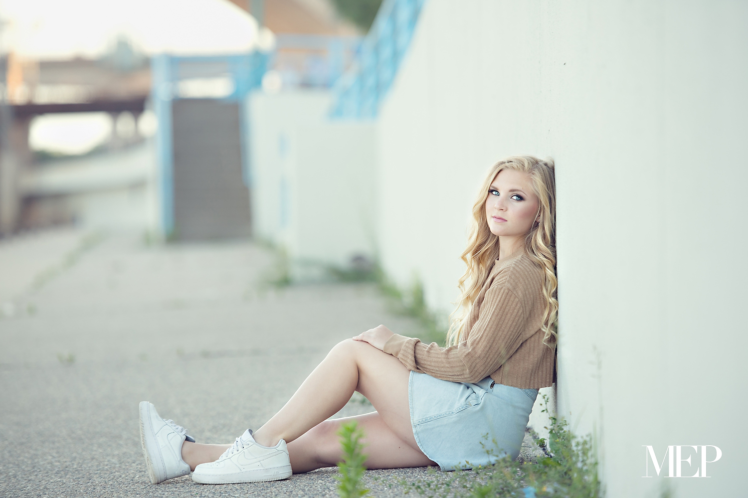 whimsical-creative-fashion-senior-pictures-in-Minnesota-minneapolis