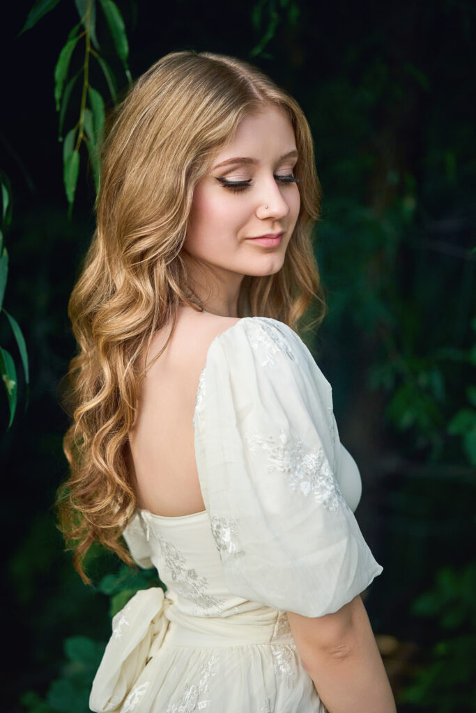 Elegant Senior Picture Photographer Portrait in a Natural Setting